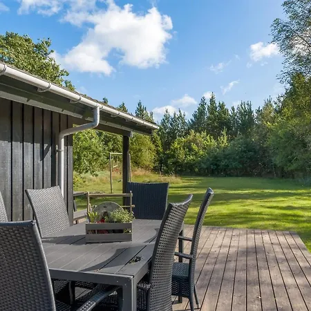 Inga - 300m From The Sea By Interhome